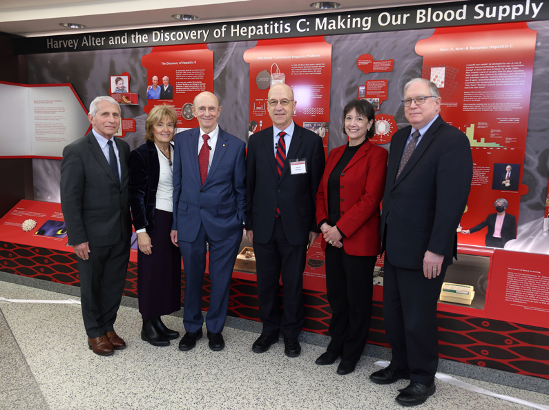 Dr. Anthony Fauci, Diane Dowling, Dr. Harvey Alter, Dr. James Gilman, Dr. Monica Bertagnolli and Dr. Lawrence Tabak